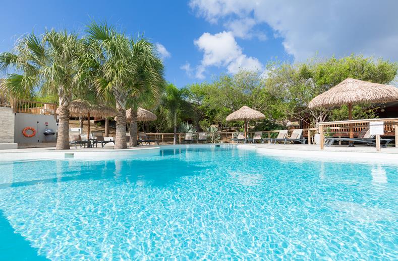 Moreana Resort zwembad